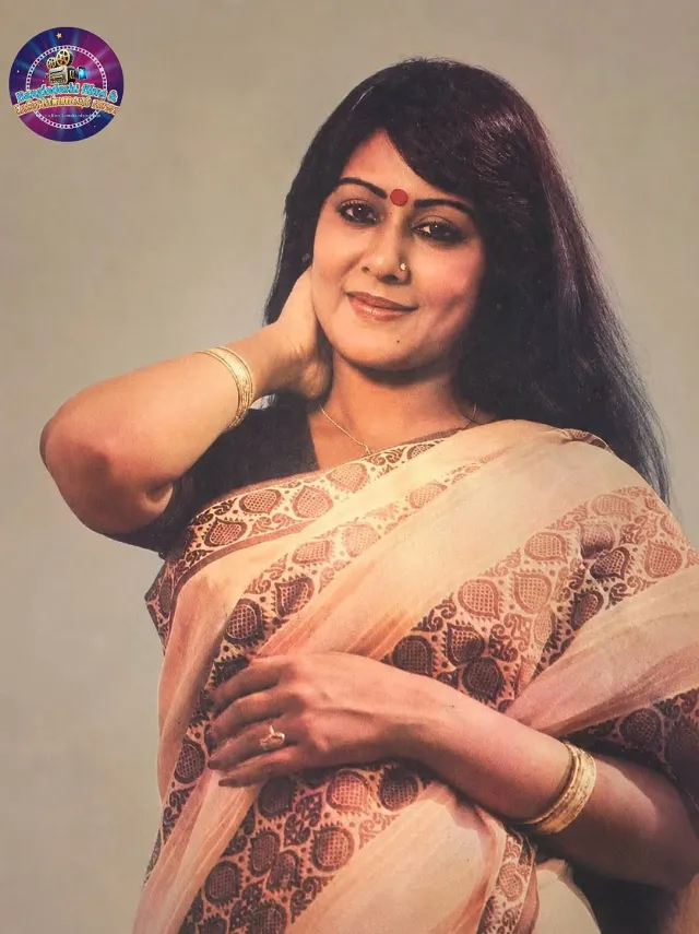 সাদামাটা শাড়ির সাজে দোয়েল চোখ জুড়িয়েছেন, যিনি অল্প বয়সেই পৃথিবী ছেড়ে চলে যান।