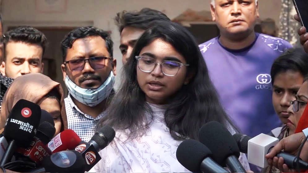 জমি দখলের অভিযোগ: বিএনপি নেতাদের সমালোচনা করলেন চিকিৎসক তাসনিম জারা