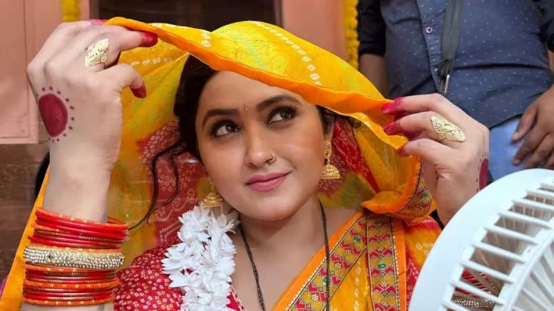 বিহারে অভিনেত্রী কাজল রাঘওয়ানির গাড়িতে হামলা, ভাঙল কাচ