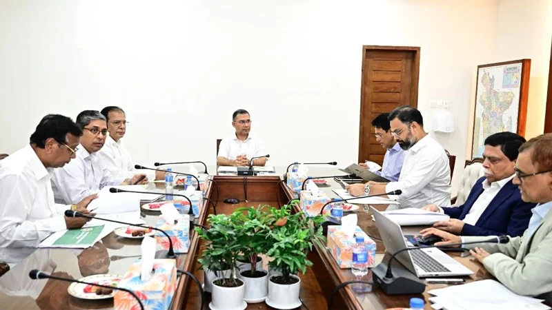 প্রধানমন্ত্রী: দুই মাসের মধ্যে সারাদেশে ১ হাজার খেলার মাঠ