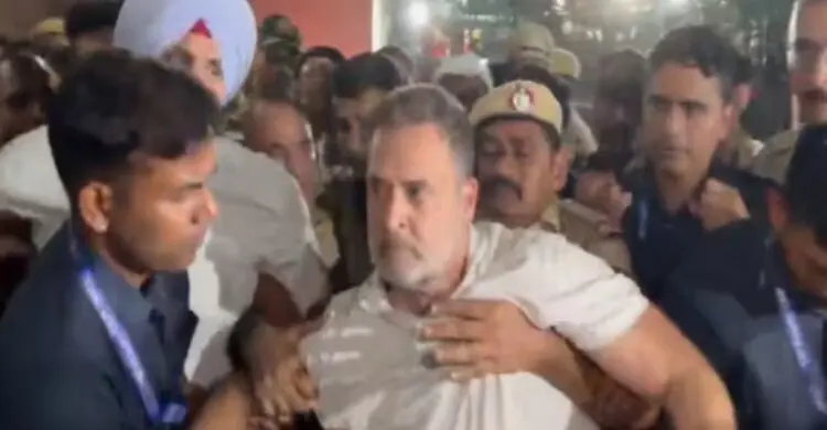 রাহুল-প্রিয়াঙ্কা সহ বিরোধী নেতাদের দিল্লি পুলিশ আটক