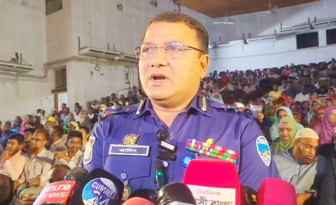 কুমিল্লায় কিশোর গ্যাংবিরোধী অভিযানে কোনো চাপ নেই: পুলিশ সুপার
