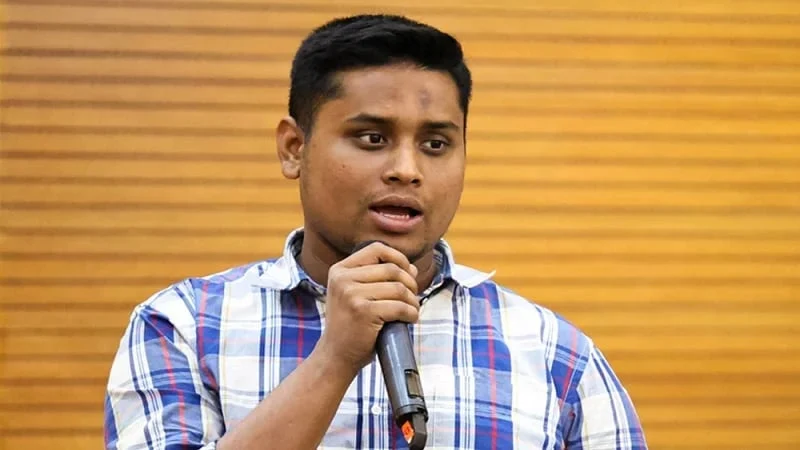 এমপির স্ত্রী বিধবা কার্ড সবার আগে নেবে: হাসনাত আবদুল্লাহ