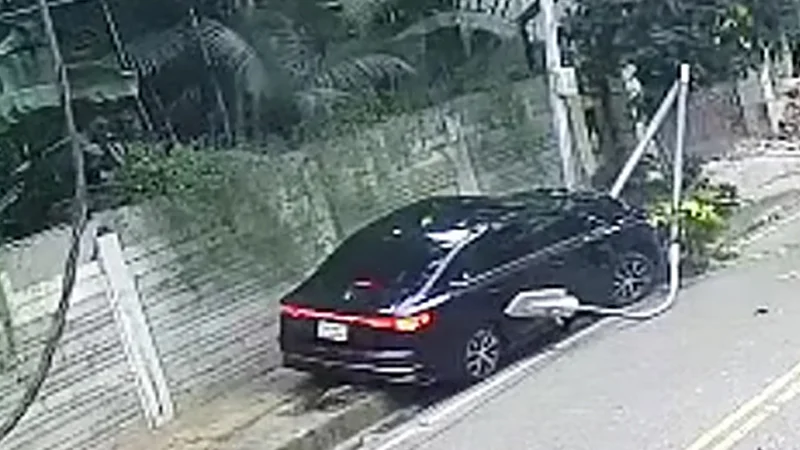 রাজধানীর বারিধারায় প্রাইভেট কার চাপায় নির্মাণ শ্রমিক নিহতের ঘটনায় কিশোর গ্রেপ্তার