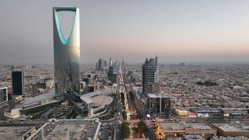 সৌদি আরবে দক্ষ প্রবাসী কর্মীদের পরিবার আনার প্রক্রিয়া সহজ