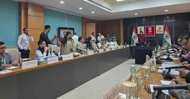 বাংলাদেশ-ভারত বাণিজ্য: স্থলবন্দরে বাধা দূর করার আহ্বান