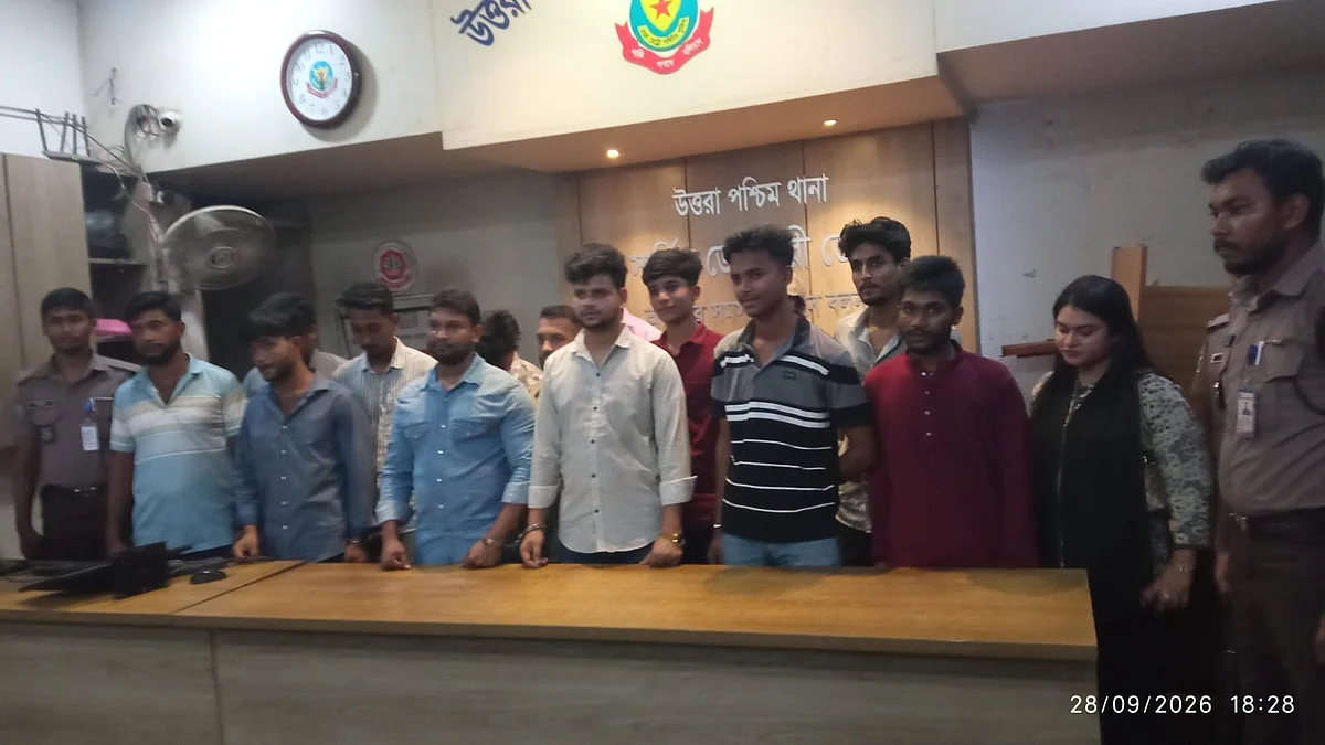 নাশকতার পরিকল্পনার অভিযোগে সাবেক সংসদ সদস্যের বাসা থেকে ১৫ জন আটক