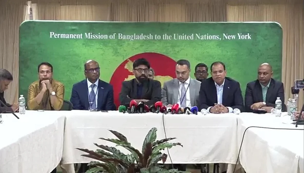 প্রধানমন্ত্রী তারেক রহমানের চার দিনের নিউইয়র্ক সফর সম্পন্ন: দ্বিপক্ষীয় বৈঠকসহ ৩০টি আনুষ্ঠানিক কর্মসূচি