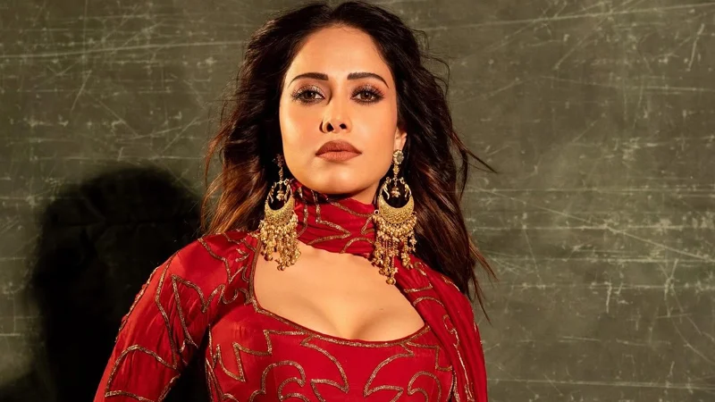 বিদেশ বিভুঁইয়ে দুর্ঘটনার কবলে বলিউড অভিনেত্রী নুসরাত ভারুচা
