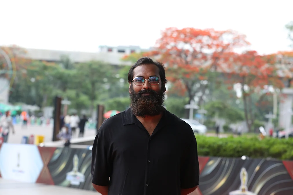 অভিনেতা মোস্তাফিজুর নূর ইমরান আসছেন মনস্তাত্ত্বিক হরর সিনেমা 'জাদুকর' নিয়ে