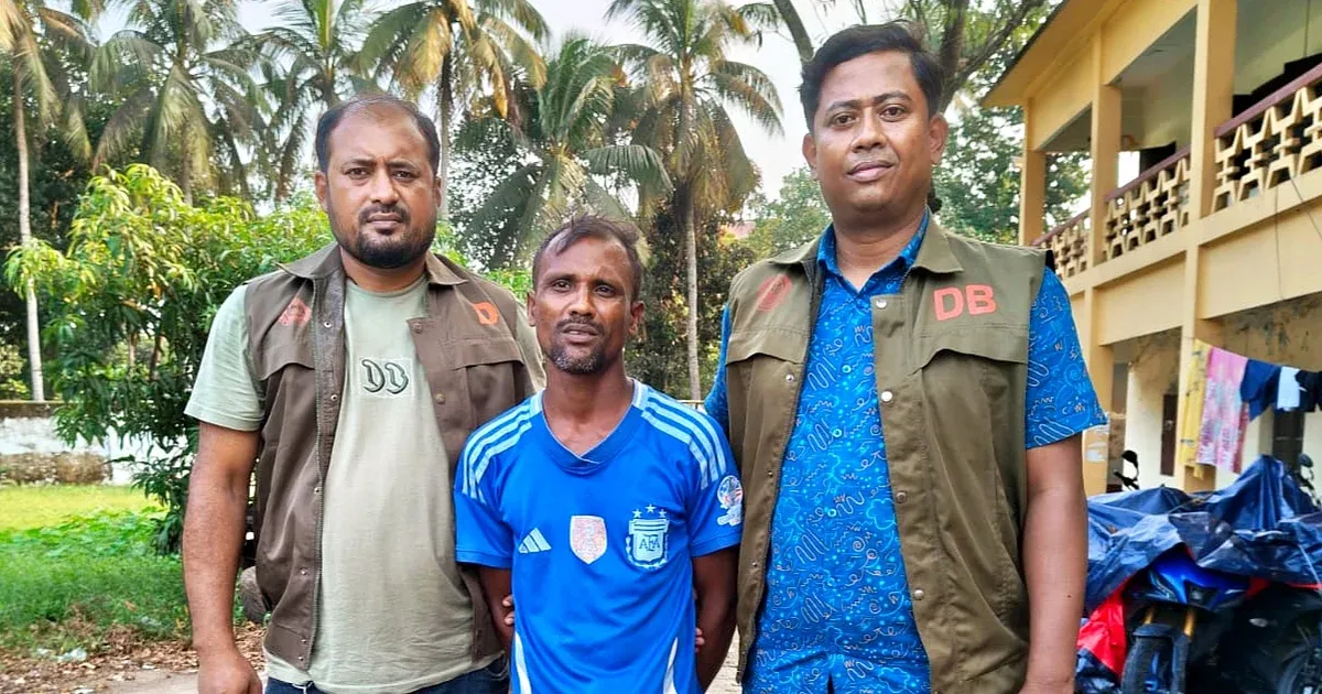 কুমিল্লা কিশোরী হত্যা: সিএনজি চালক গ্রেপ্তার, তবে রহস্যের জট খোলেনি