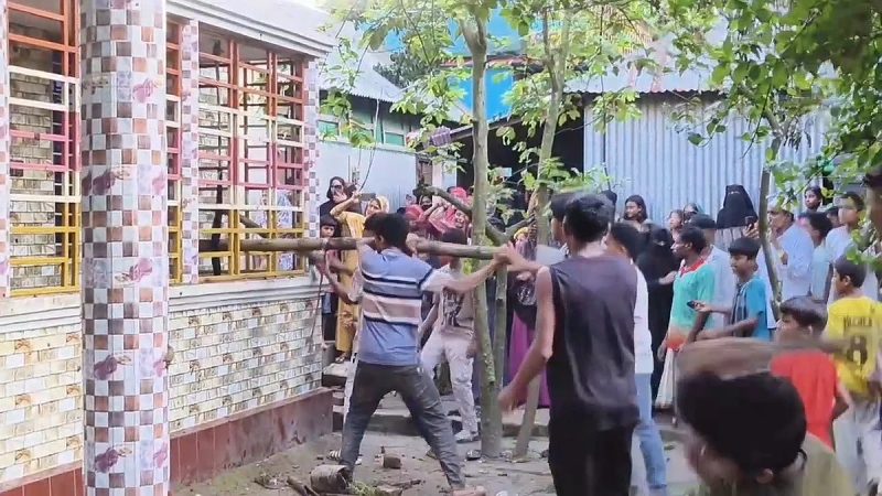 ব্রাহ্মণবাড়িয়ায় ৬ বছরের শিশুকে ধর্ষণ শেষে হত্যা, স্বজন আটক; গণরোষে পুলিশ-জনতা সংঘর্ষ