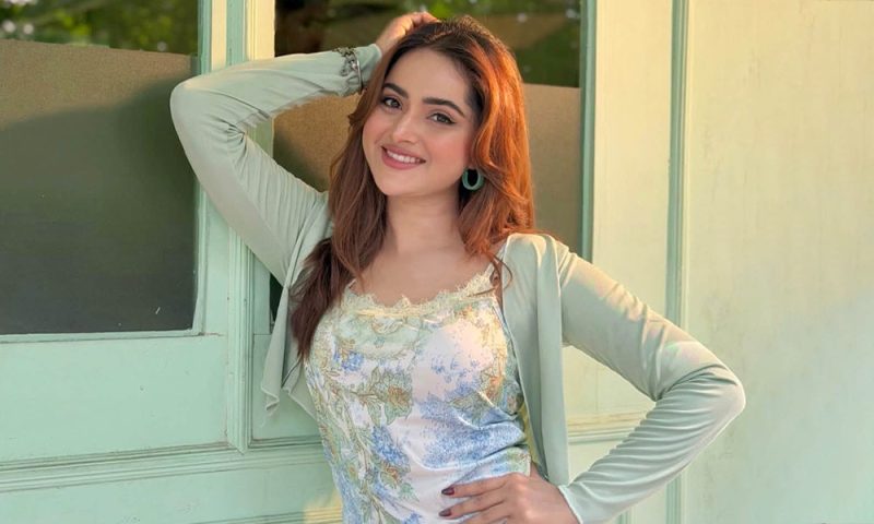 নিজের বয়স নিয়ে মজার মন্তব্য করে আলোচনায় কেয়া পায়েল