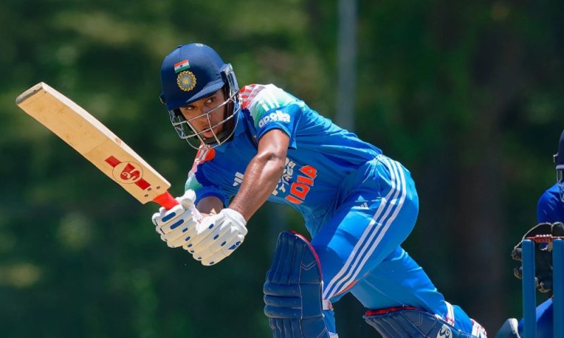 রাহুল দ্রাবিড়ের পুত্র অন্বয় দ্রাবিড়: ৪১ বলে ৮৫ রানের বিধ্বংসী ইনিংস