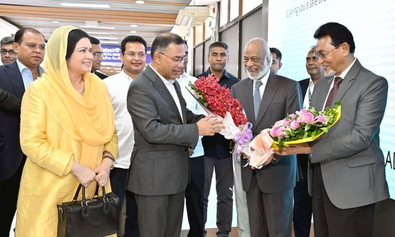 জাতিসংঘ সাধারণ পরিষদের অধিবেশন শেষে প্রধানমন্ত্রী ঢাকায় পৌঁছেছেন