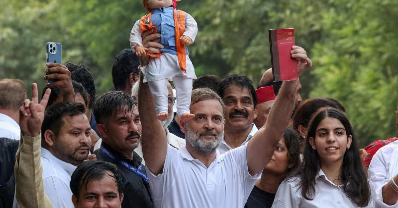 নির্বাচন কমিশনারের বিরুদ্ধে সুপ্রিম কোর্টে আবেদন, রাহুল গান্ধীর নেতৃত্বে মিছিল